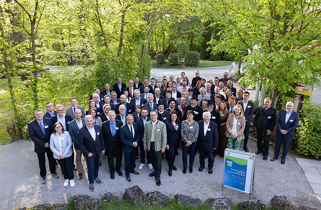 Gruppenfoto von der Auszeichnung UKPB-GOLD-Teilnehmer am 04.05.2023 in Schloß Thurn, Heroldsbach Gruppenfoto von der Auszeichnung UKPB-GOLD-Teilnehmer am 04.05.2023 in Schloß Thurn, Heroldsbach
